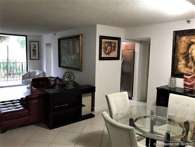 Foto del edificio - 290 174th St St