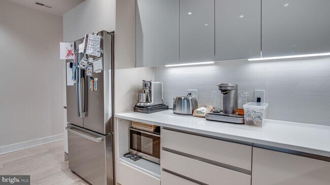 Foto del edificio - 2003 1st St NW