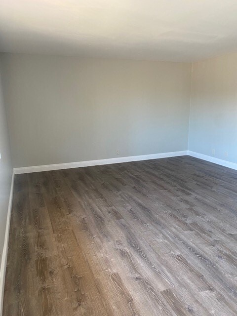 Building Photo - 936 N Washington Pl