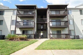 Building Photo - 53 Wells Ct