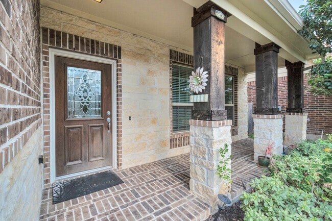 Foto del edificio - 3018 Shadowbrook Chase Ln