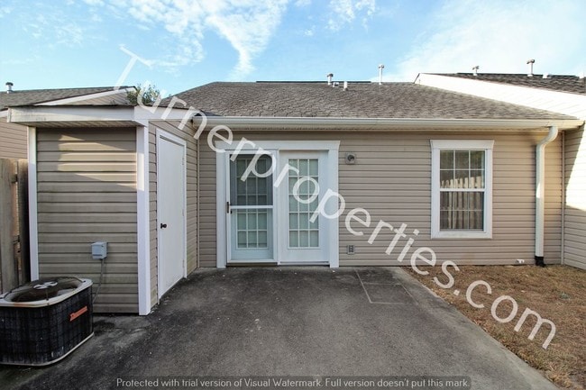Building Photo - 220 Deer Hound Trl