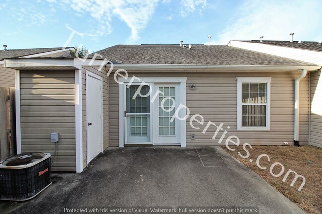 Foto del edificio - 220 Deer Hound Trl