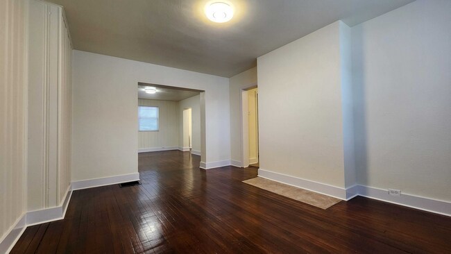 Building Photo - Updated 4BR house with garage!
