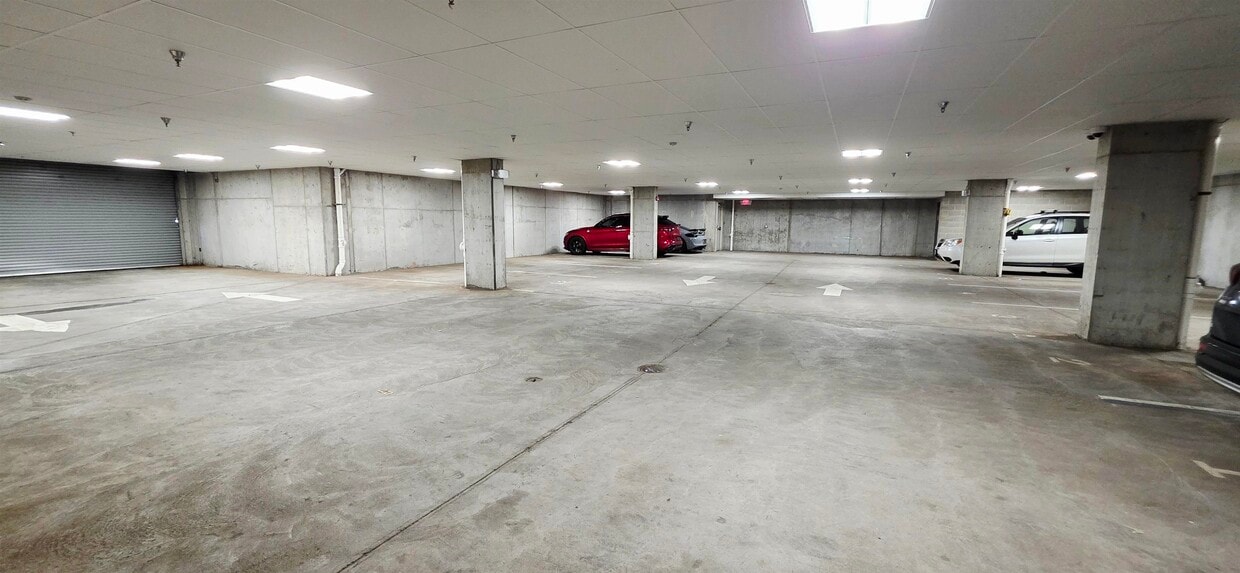 Foto del edificio - 235-241 Ridge Rd