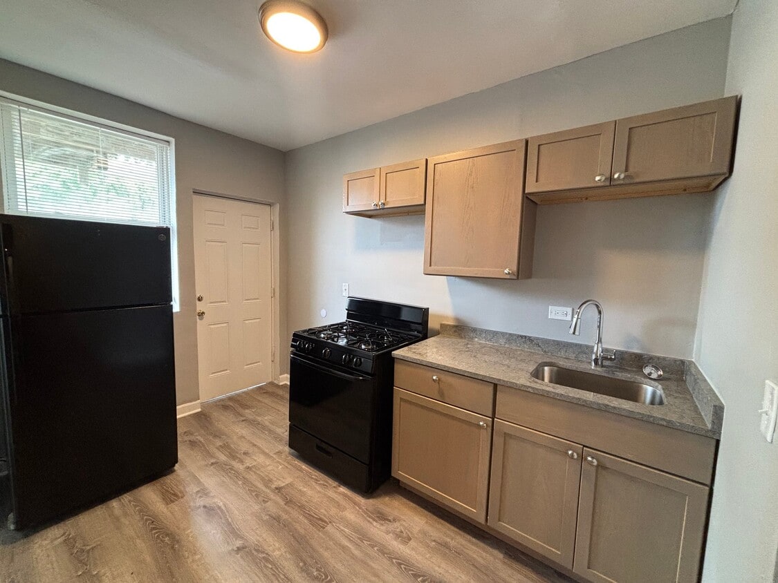 Photo - 7935-7937 S Vernon Ave (Chicago, IL)