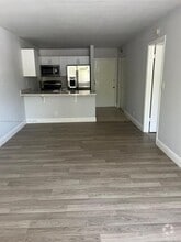 Building Photo - 2701 Riverside Dr