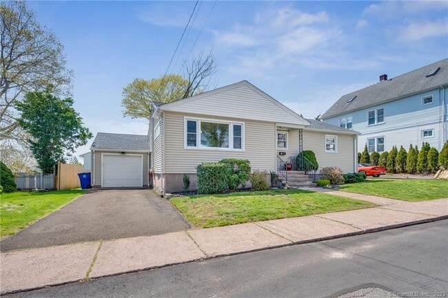 Building Photo - 19 Clifford Terrace