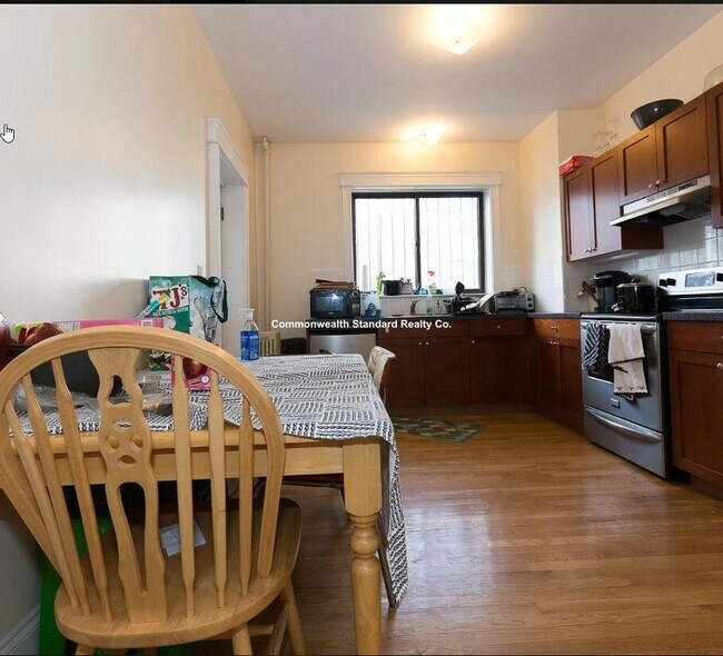 Foto del edificio - 76 Quint Ave