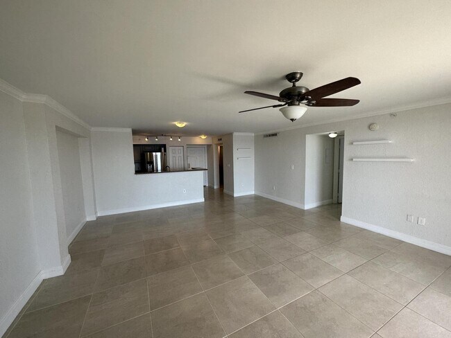Building Photo - 1801 N Flagler Dr