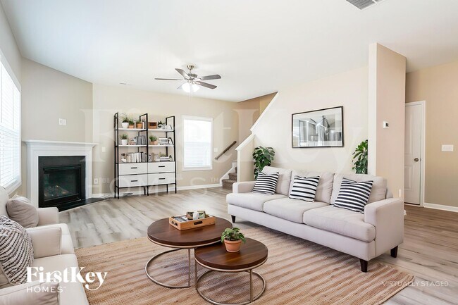 Foto del edificio - 102 Sherrill Pl Ln