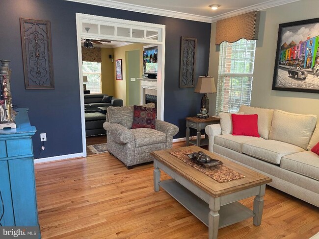 Foto del edificio - 6032 Cliff Dr
