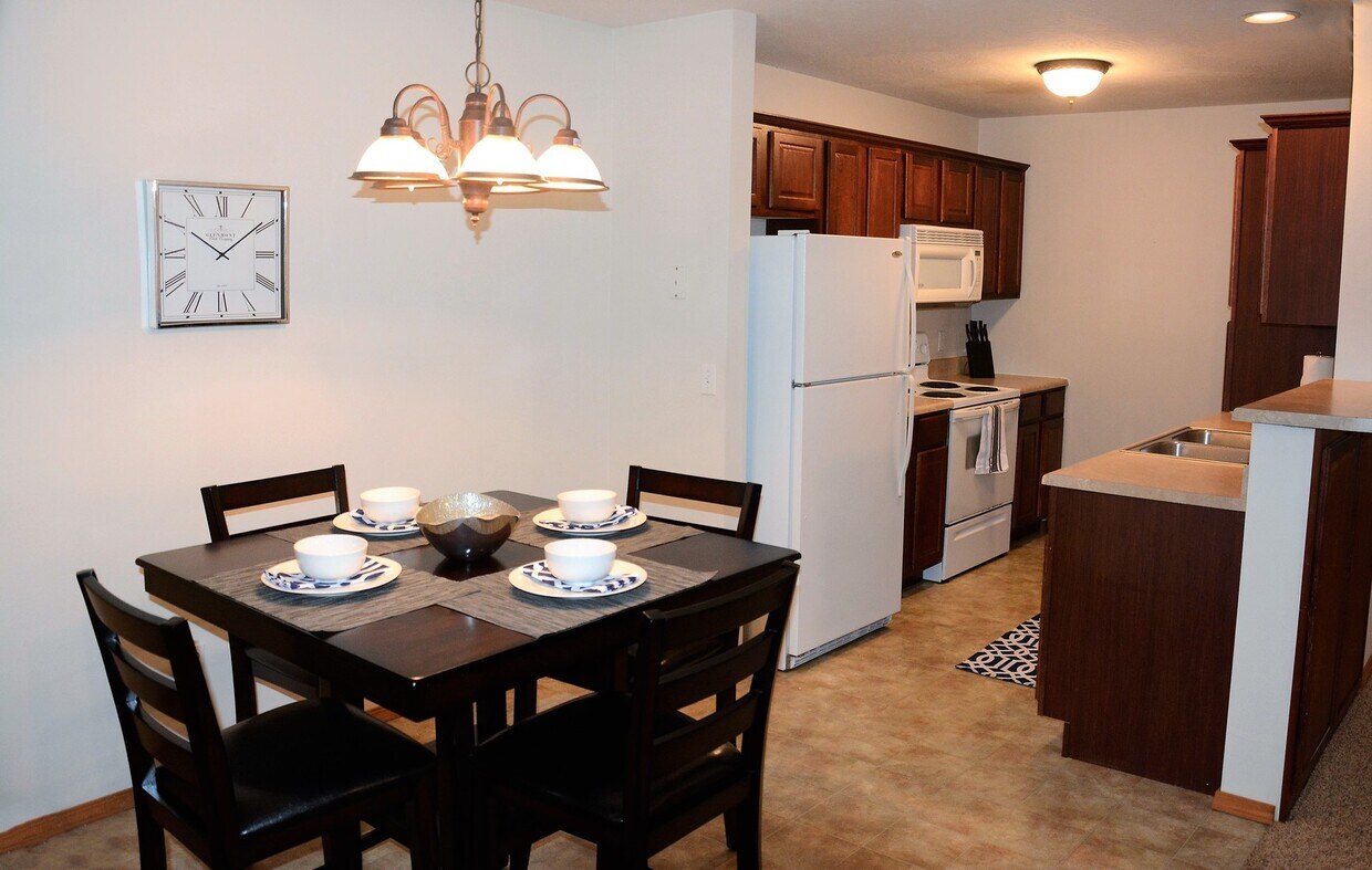 Primary Photo - Furnished Suite Available!
