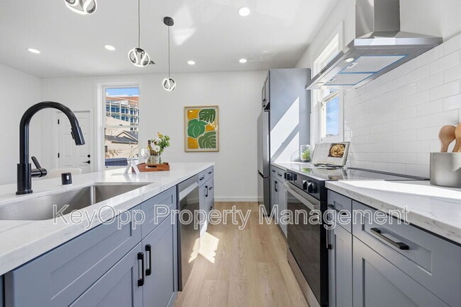 Building Photo - 2730 23rd St