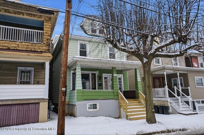 Building Photo - 239 Division St