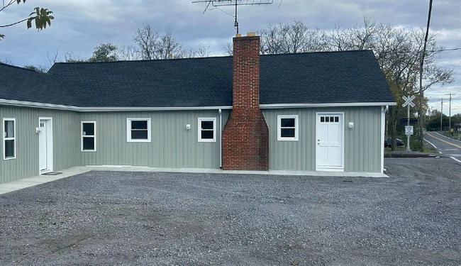 Building Photo - 277 Specks Run Rd