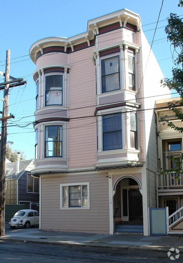 Primary Photo - 118 Steiner St