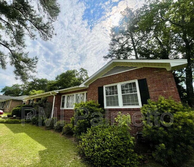 Building Photo - 626 Westover Rd