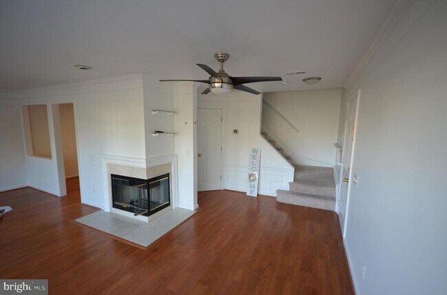 Foto del edificio - 46891 Eaton Terrace