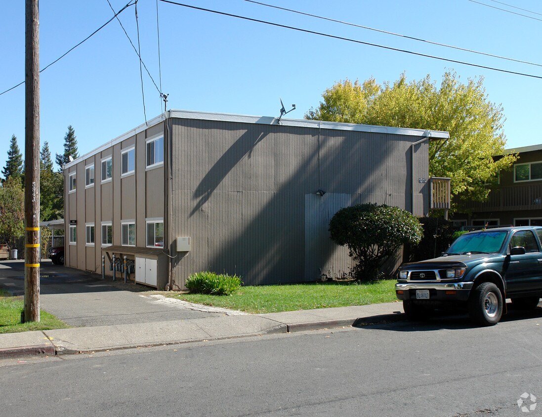 Building Photo - 1314 Leafwood Dr