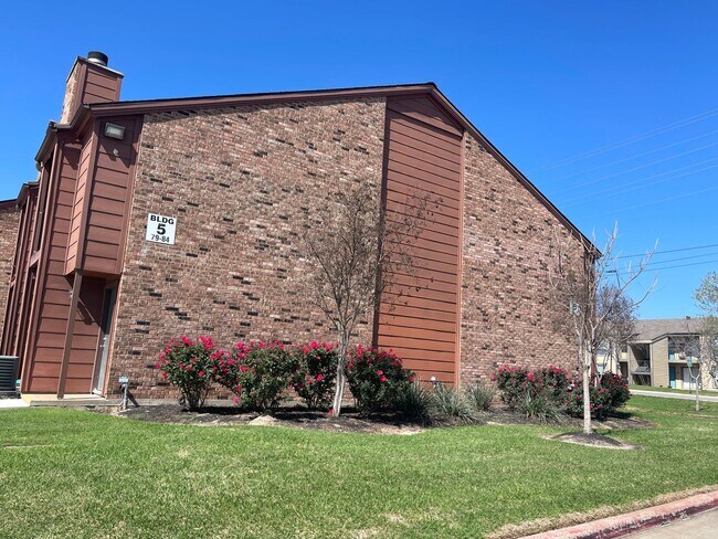 Foto del edificio - College Station - Internet & Cable include...