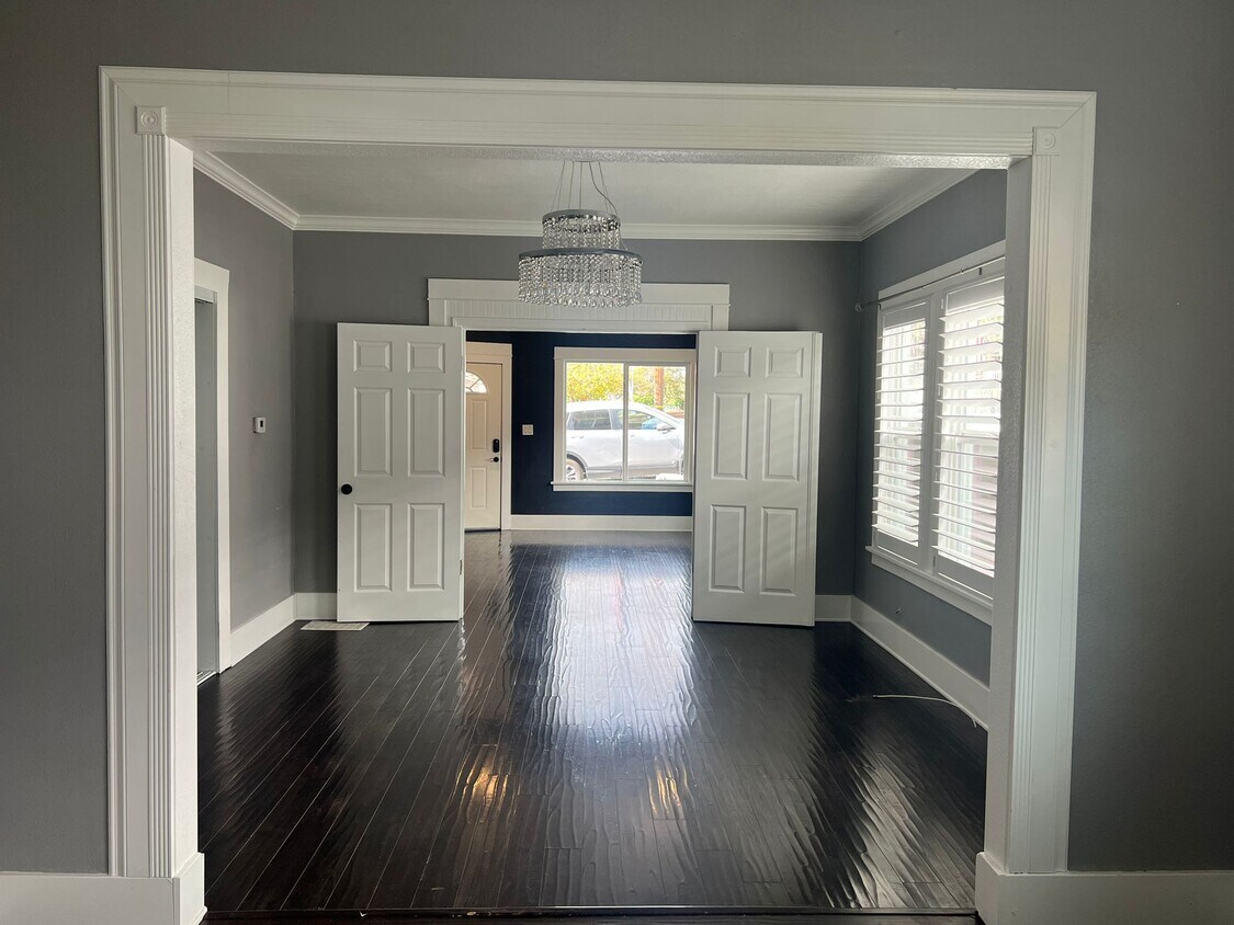 Foto principal - 2834 Macon St