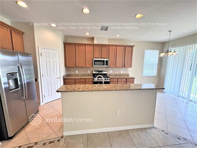 Building Photo - 15671 Lemon Fish Dr