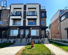 Building Photo - 826 Mikinak Rd