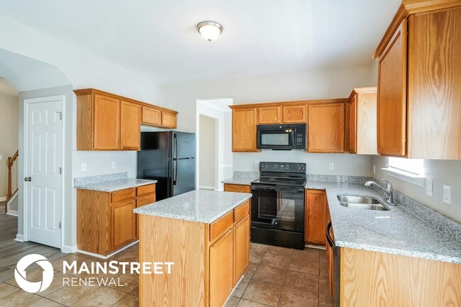 Building Photo - 6104 Bentwood Dr