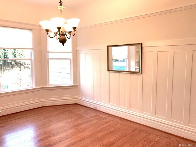 Building Photo - 816 Stanyan St