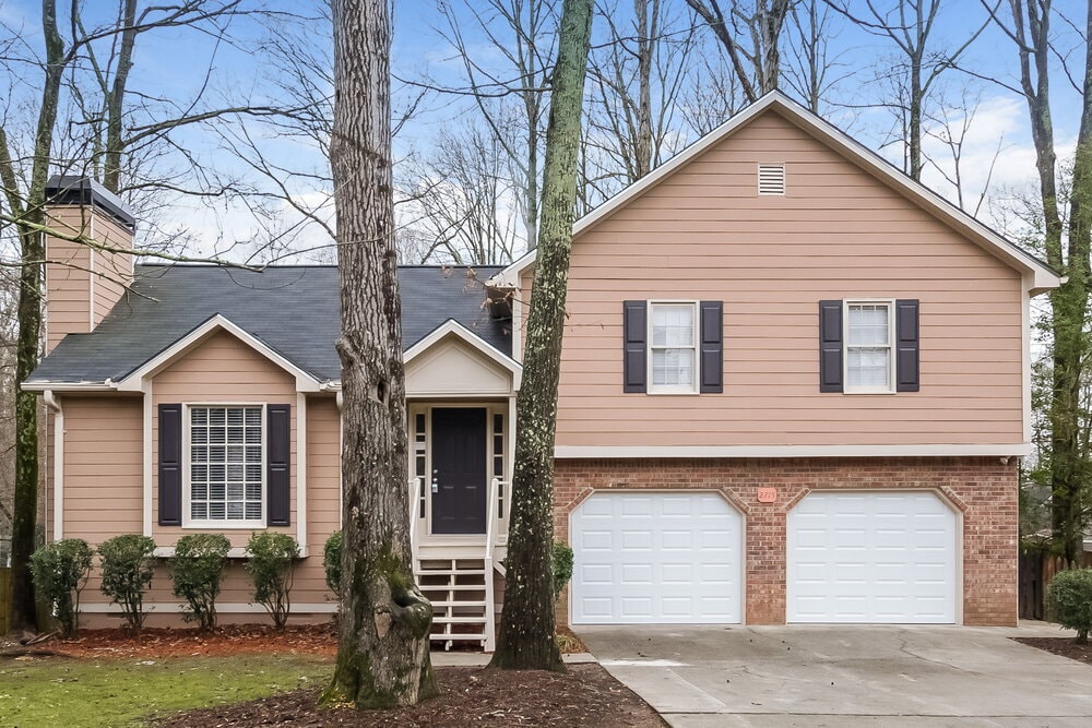 Primary Photo - 2715 Horseshoe Creek Dr