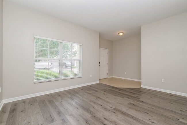 Building Photo - 10337 Celtic Ash Dr
