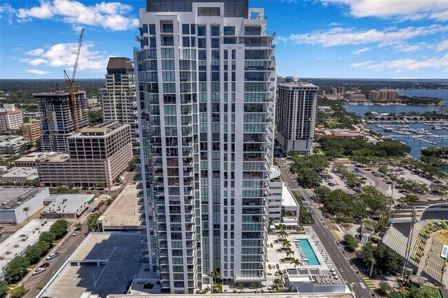 Foto del edificio - 301 1st St S