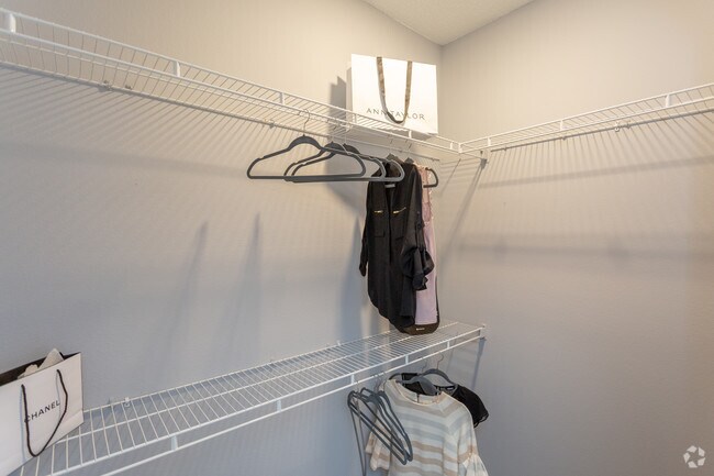 2HAB, 2BA - 1,295 ft² - Stonegate Apartment Homes