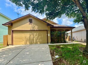 Building Photo - 2110 Charlotte Estates Dr