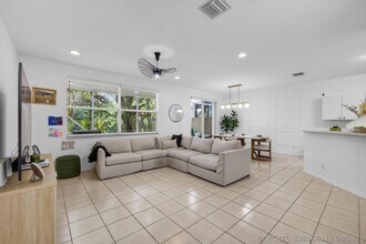 Building Photo - 9181 Villa Palma Ln
