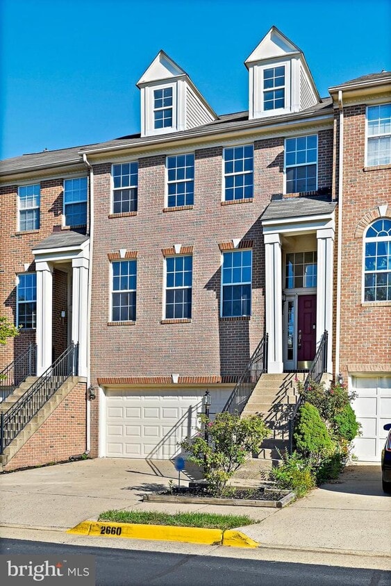 Foto principal - 2660 Logan Wood Dr