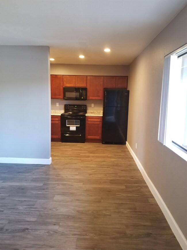 Building Photo - 3434 E McDowell Rd