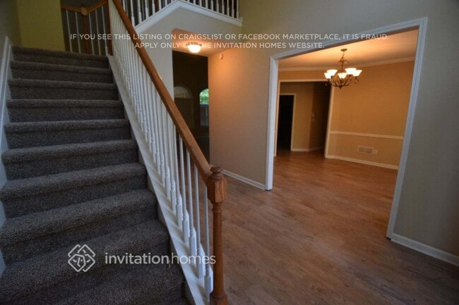 Building Photo - 72 Southshore Pass