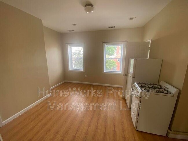 Building Photo - 23 S Calhoun St