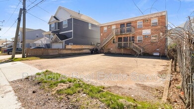 Building Photo - 3805 Pleasant Ave