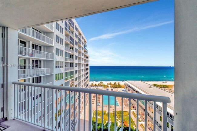 Building Photo - 5401 Collins Ave