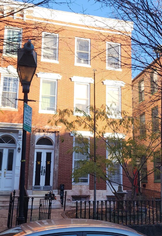 Foto del edificio - 818 Hollins St