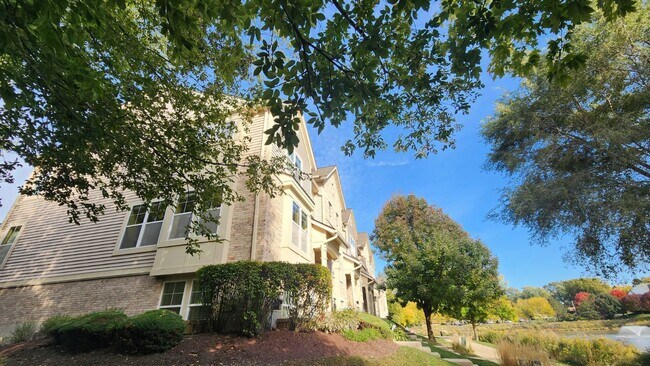Building Photo - 5508 Cambridge Way