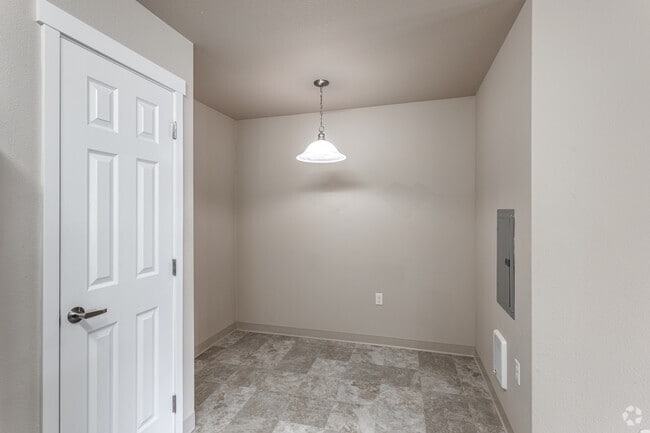 Dining Room - Northern Heights Apartments