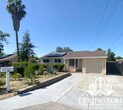 Foto principal - Spacious, 3BD/1BA, Home with Office in Car...