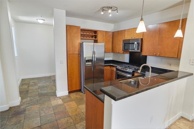 Building Photo - 24535 Town Center Dr