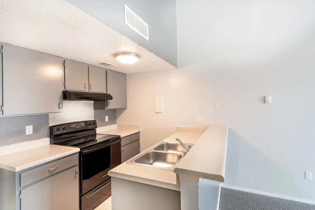 UPDATE KITCHEN - 1201 Pecan Square Dr