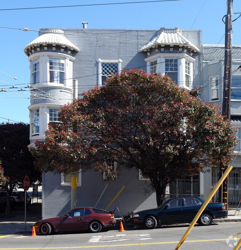 Building Photo - 605-607 Castro St
