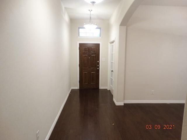 Building Photo - 2712 Cole Castle Dr